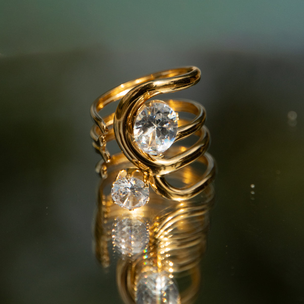 Nova Crystal Ring
