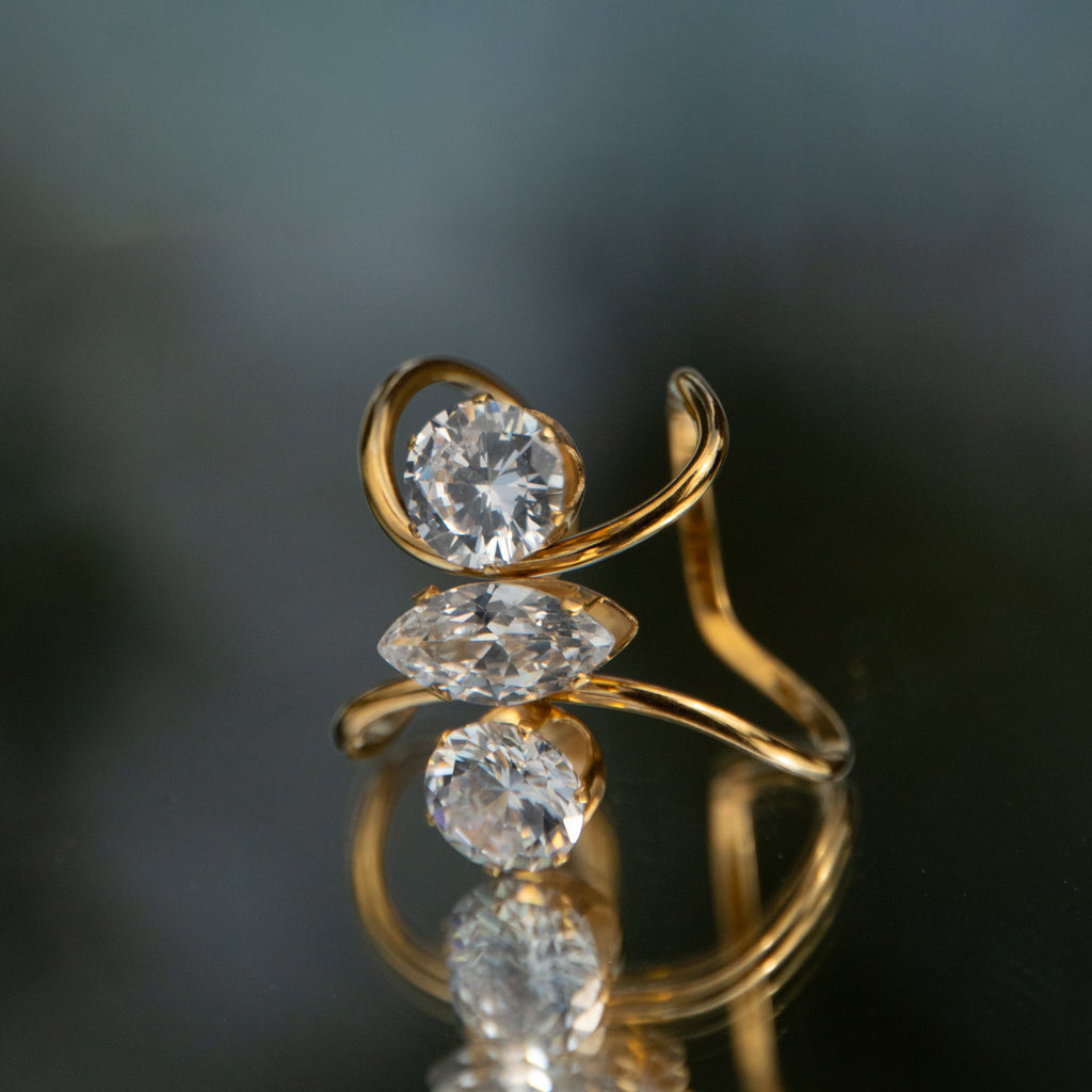 Elara Crystal Ring